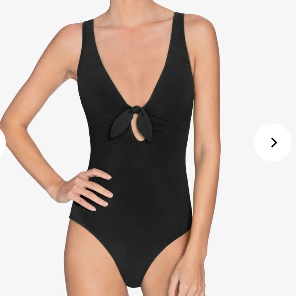 Robin Piccone Swimsuit NWOT size 8